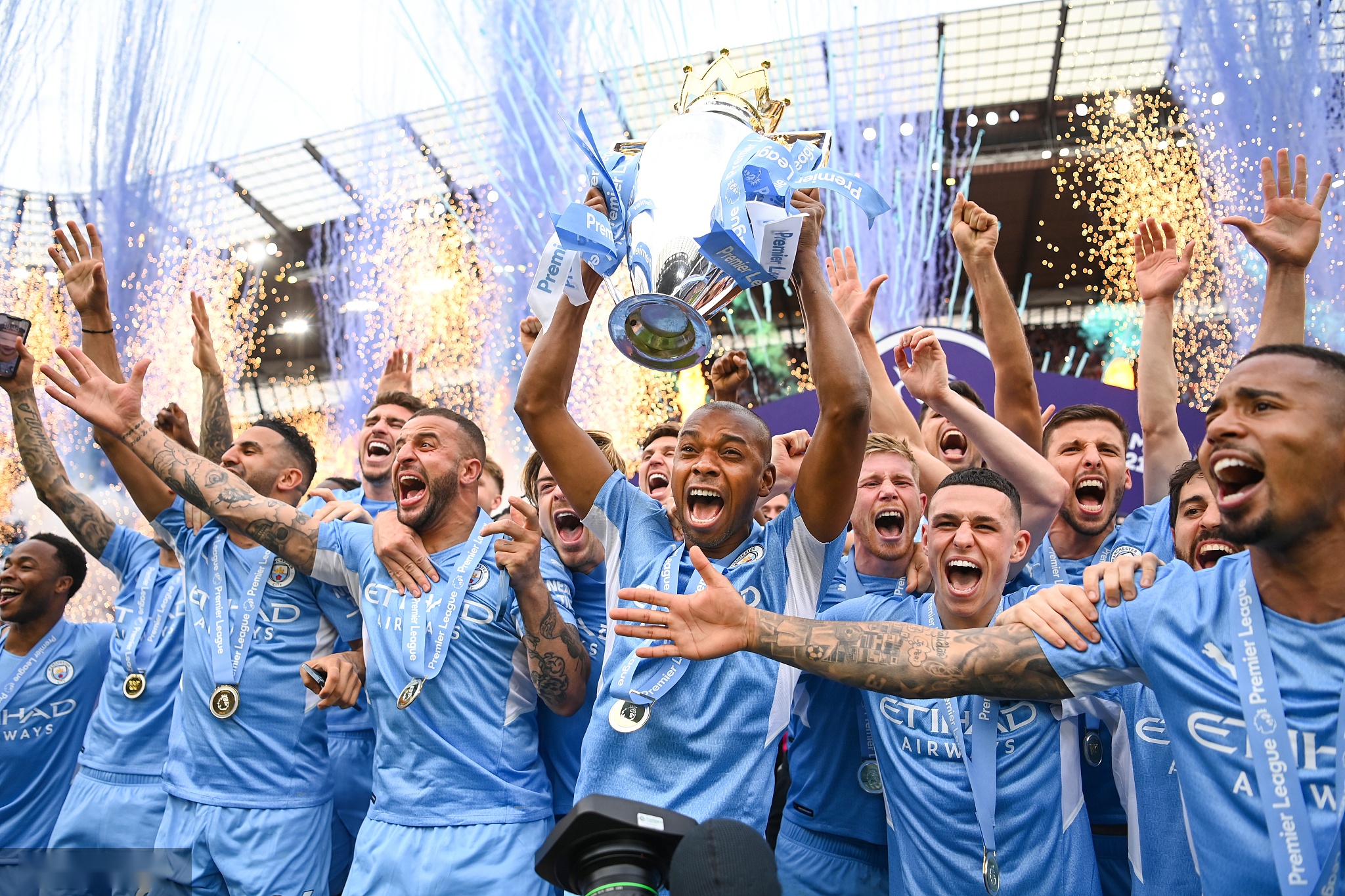 不僅是對他 不僅是對他